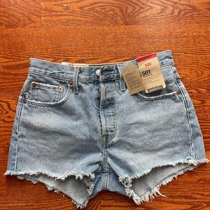 Levi’s 501 High Rise Short NEW